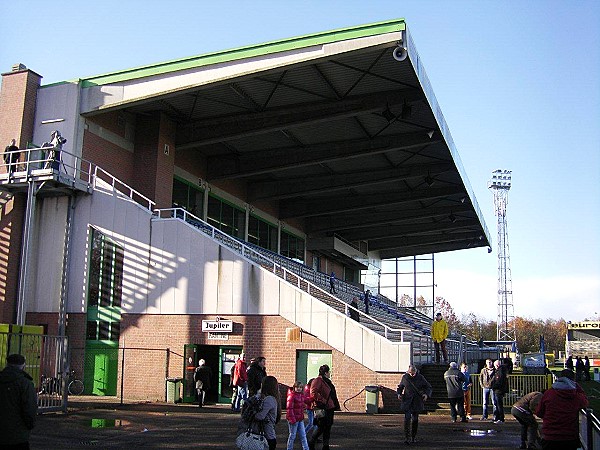 Stadion De Leunen - Geel