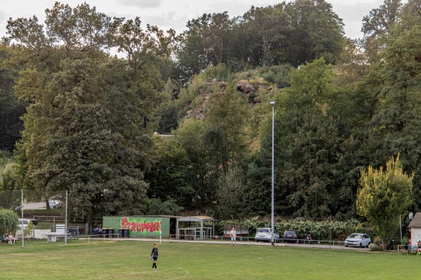 Sportplatz Struppen - Struppen