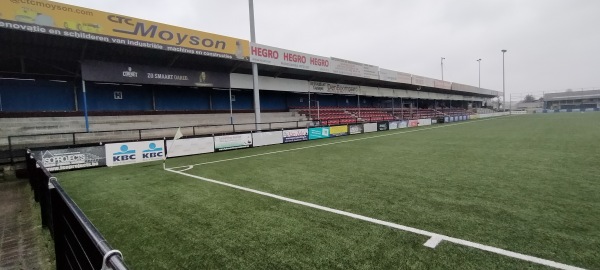 Burgemeester A. Lambertsstadion - Londerzeel
