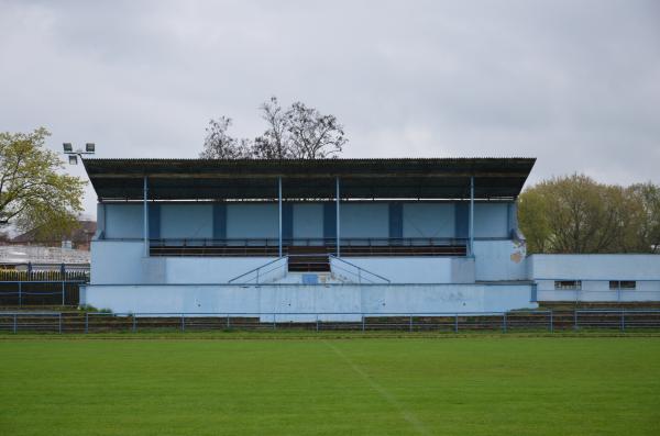 Fotbalový a lehkoatletický stadion Hustopeče - Hustopeče