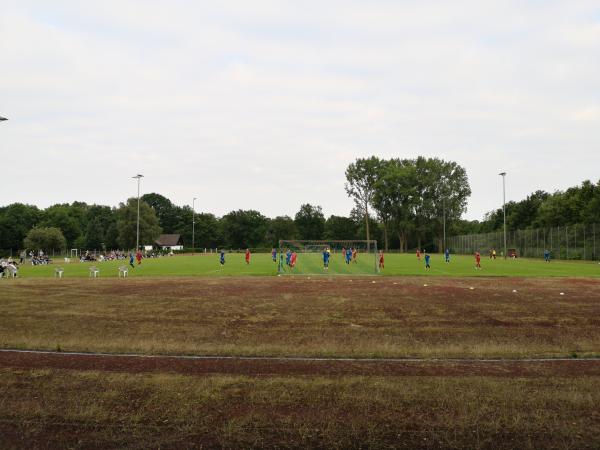 Sportplatz Caspari-Kaserne - Delmenhorst-Deichhorst