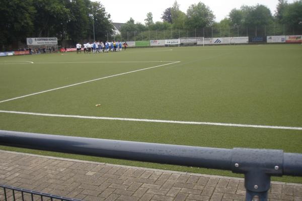 Stadion am Waldschlößchen - Mülheim/Ruhr-Saarn