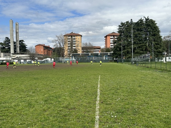Campo Sportivo Carassai - Milano