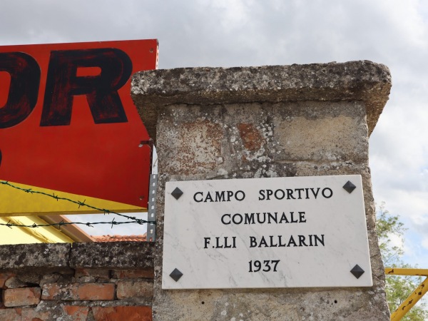 Campo Sportivo Fratelli Ballarin - Crespino