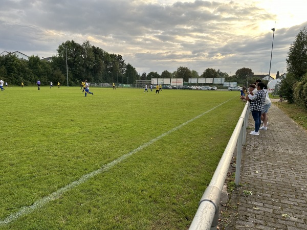 Schloßstadion Nebenplatz - Gondelsheim