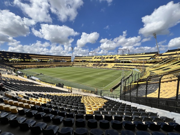 Estadio Campeón del Siglo - Montevideo