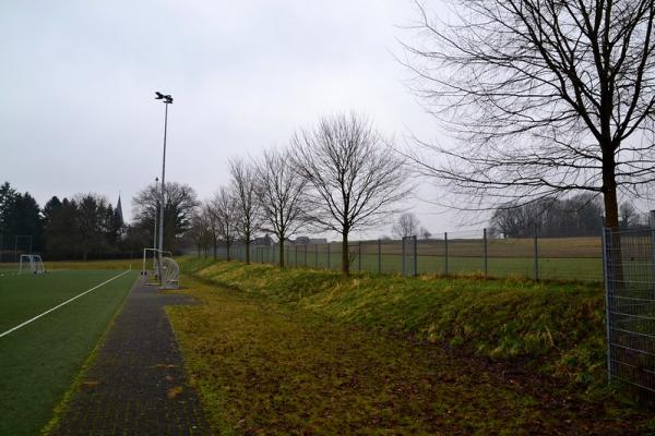 Sportplatz Flughafenstraße - Troisdorf-Altenrath