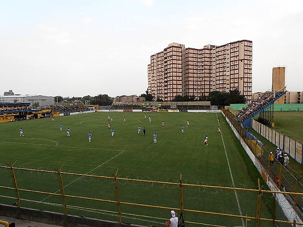 Estadio de los Inmigrantes - Avellaneda, BA