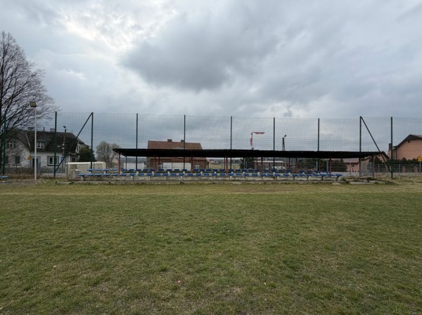 Boisko w Byciny - Bycina