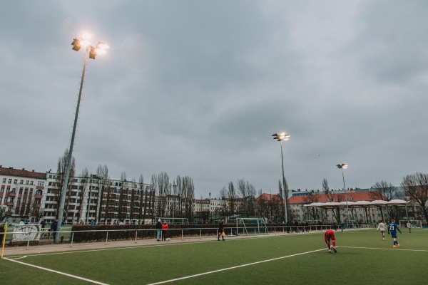 Friedrich-Ludwig-Jahn-Sportpark Platz 3 - Berlin-Prenzlauer Berg