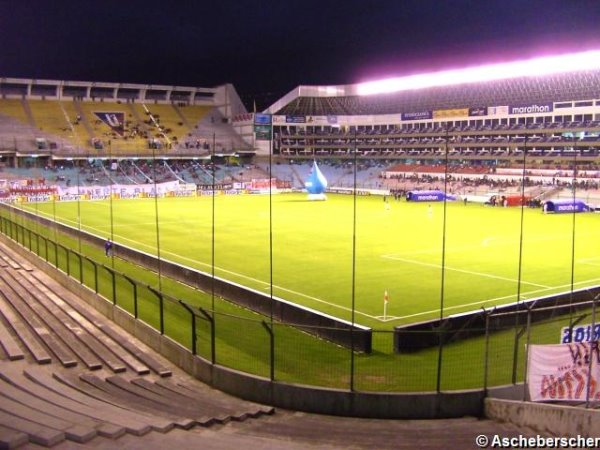 Estadio Rodrigo Paz Delgado - Quito