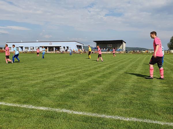 Sportovní areál obce Tlustice - Tlustice