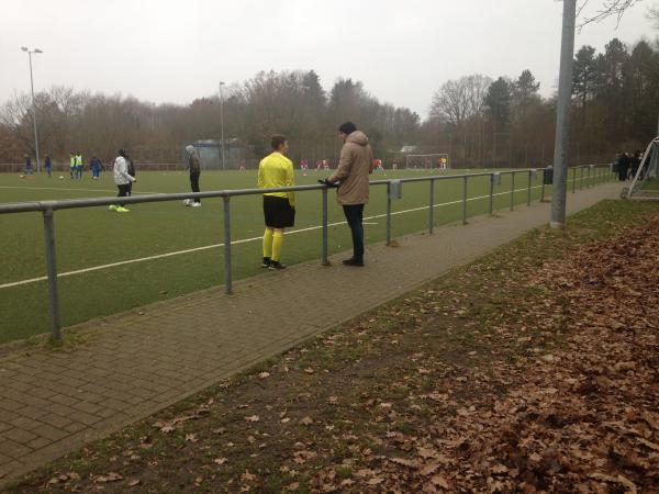 Wilhelm-Lindemann-Sportanlage Platz 2 - Hamburg-Lohbrügge