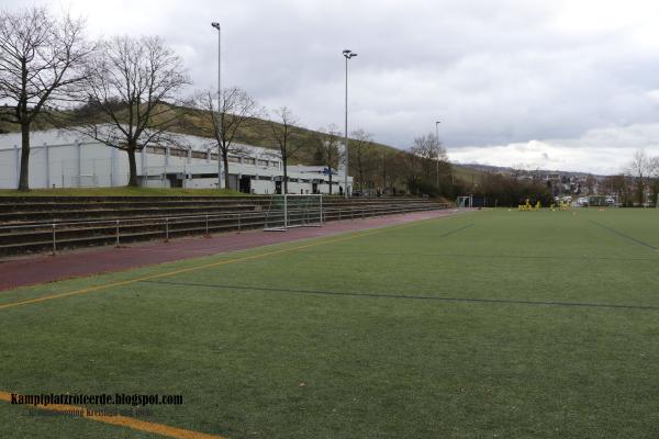 Sportplatz an der Beutelsbacher Halle - Weinstadt-Beutelsbach