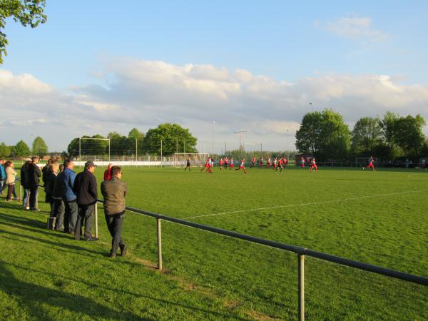 Lindenstadion Nebenplatz 1 - Rees-Haldern