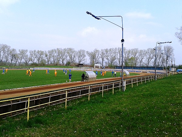 Stadion Plocha draha - Mšeno