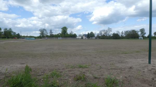 Boisko w Lubiechni Wielkiej - Lubiechnia Wielka