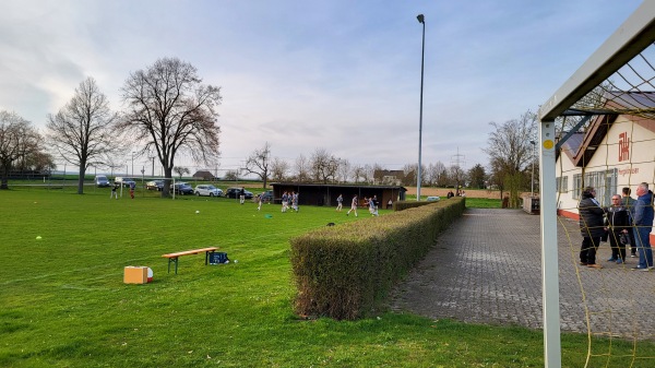 Sportplatz Hergolshausen - Waigolshausen-Hergolshausen