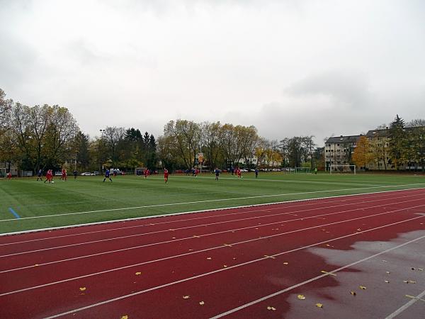 Bezirkssportanlage Schillstraße - Mainz-Oberstadt