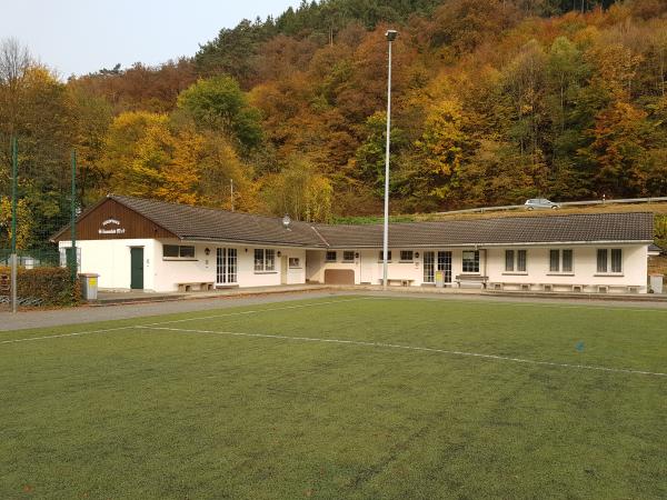 Sportplatz Hofwiese - Lennestadt-Kirchveischede