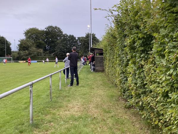 Sportplatz an der Grundschule - Geestland-Neuenwalde