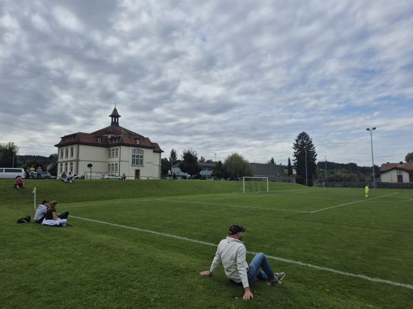 Sportplatz Kreuzacker - Leuzigen