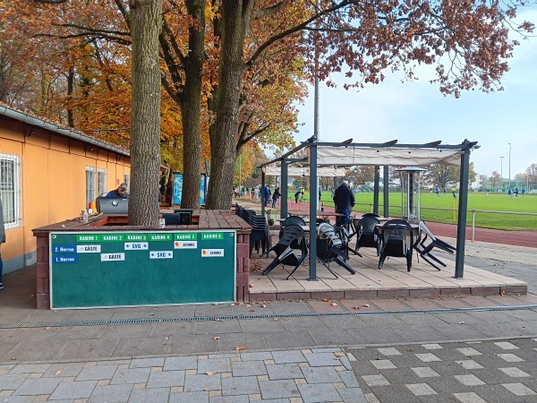Friedrich-Ludwig-Jahn-Sportplatz 2 - Schöneiche bei Berlin