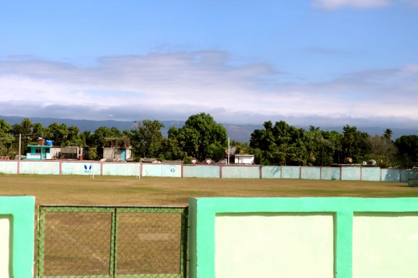 Campo de Fútbol Roberto Mora Constanten - Guantánamo