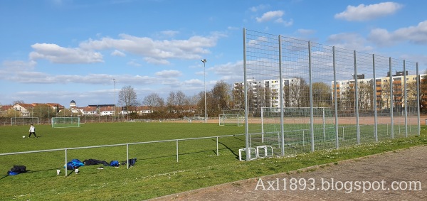 Sportzentrum Anton-Dey-Straße Platz 2 - Mühlheim/Main