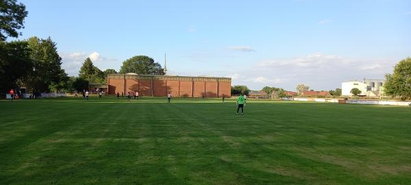 Sportanlage Aue-Grund-Schule B-Platz - Garstedt