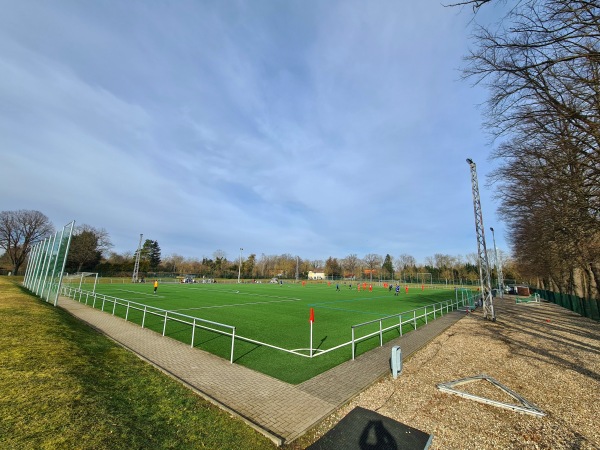 Stadion der Einheit Nebenplatz 2 - Staßfurt