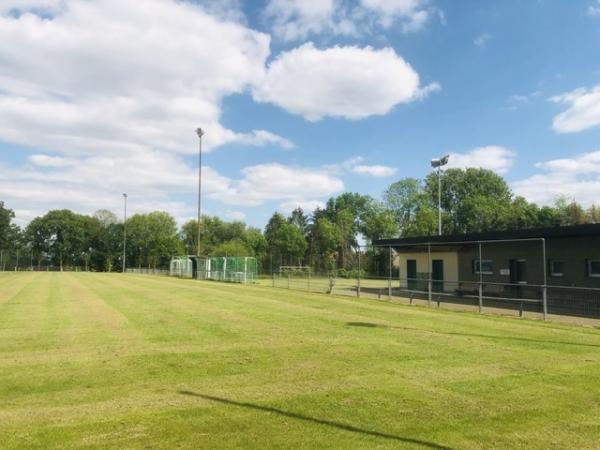 Sportanlage Am Weinberg - Soest-Ostönnen