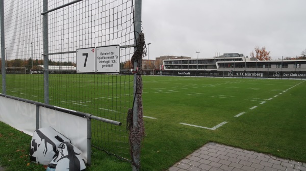Sportpark Valznerweiher Platz 7 - Nürnberg-Zerzabelshof