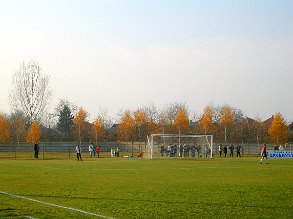 Szabadság utcai Stadion - Bõcs