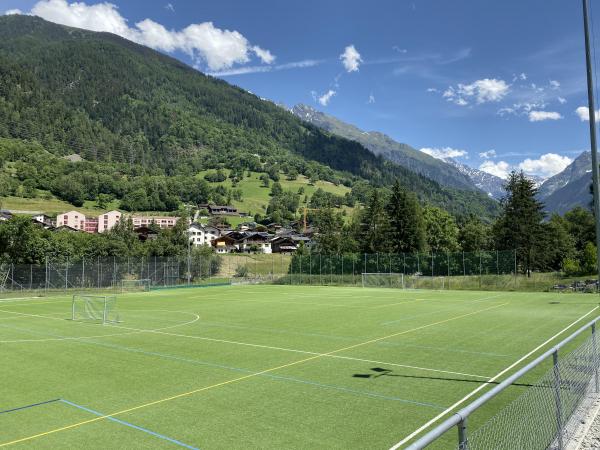 Stade Saint-Marc terrain synthétique - Le Châble