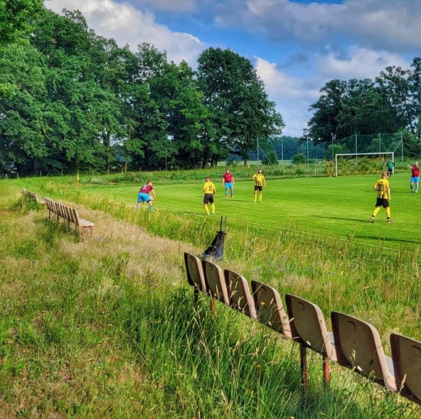 Boisko w Okmianach - Okmiany