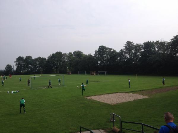 Sportplatz an der Schule - Tolk