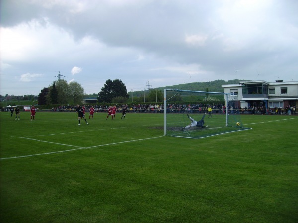 Hubert-Bündgens-Sportstadion - Eschweiler-Weisweiler