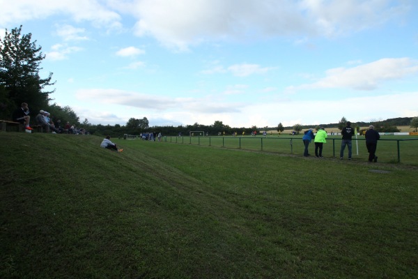 Sportplatz am Bürgerhaus - Liebenau/Hessen-Ersen