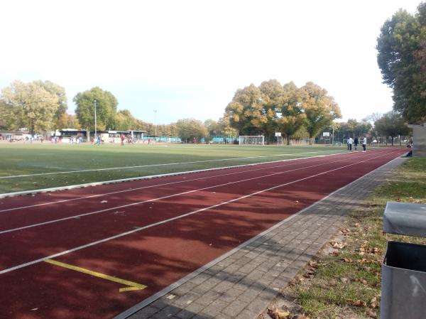 Bezirkssportanlage Schillstraße - Mainz-Oberstadt