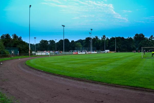 Bezirkssportanlage Furtwängler Straße - Hilden