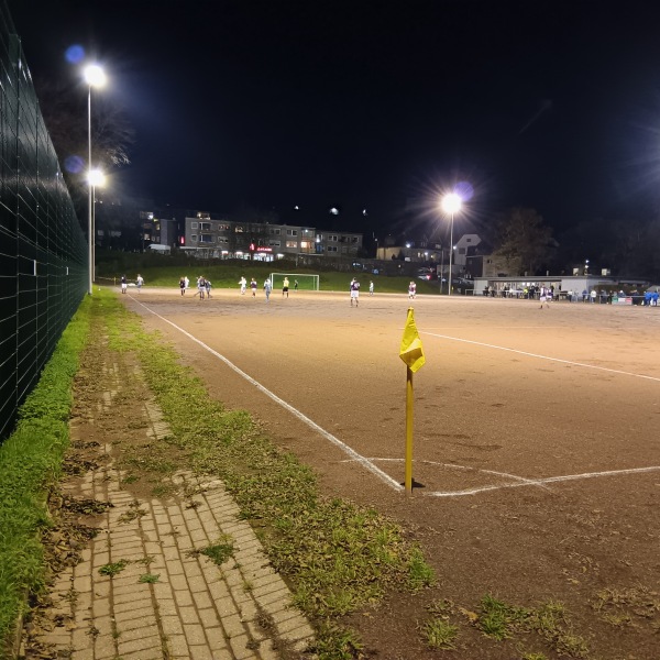 Sportplatz Wilkhausstraße - Wuppertal-Hatzfeld
