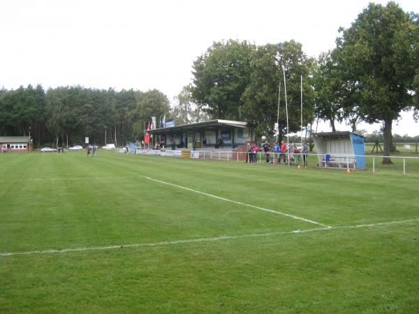 Waldstadion - Dömitz-Polz