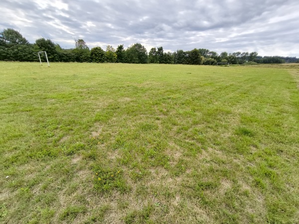 Sportplatz an der Grundschule - Kaden