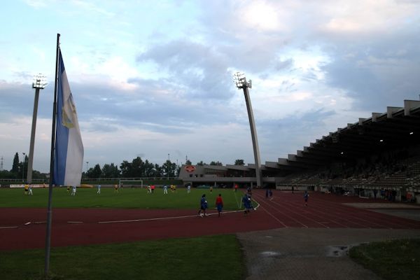 Rudolf-Tonn-Stadion - Schwechat