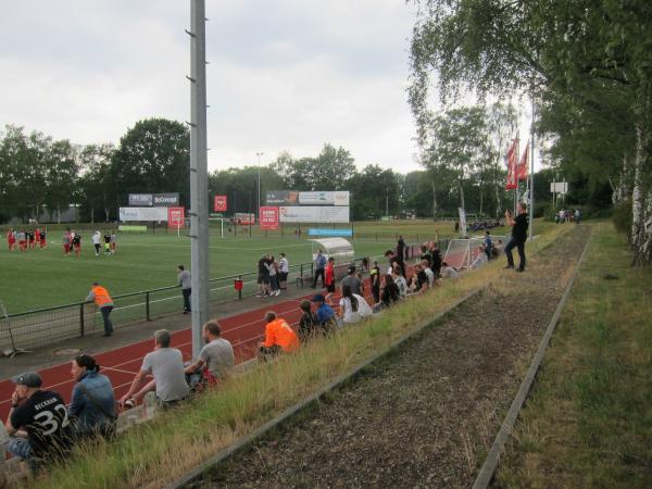 Reinhart von Hymmen-Sportanlage - Erkrath-Unterfeldhaus