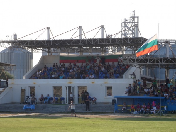 Stadion Saedinenie - Saedinenie
