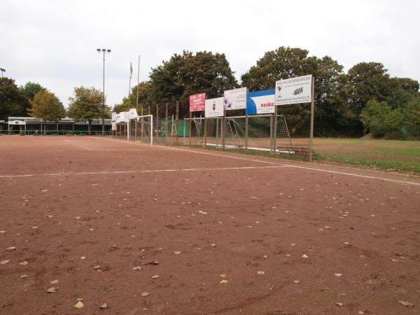 Bezirkssportanlage Duissern SVD-Platz 2 - Duisburg-Duissern