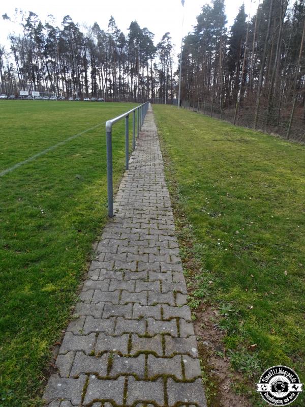 Sportanlage Roter Stich - Berglen-Hößlinswart