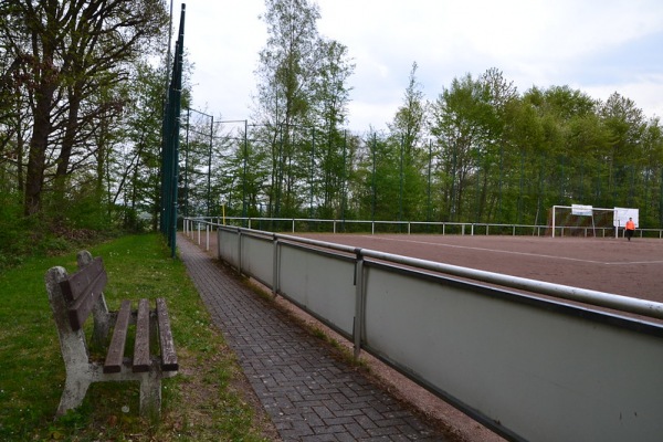 Sportplatz Mömelshof - Bitzen